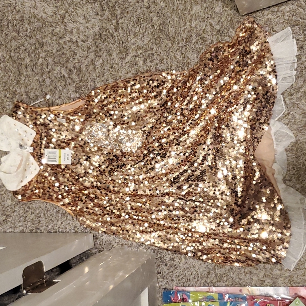 NWT! Girls fully sequenced Peter Pan collared dress.